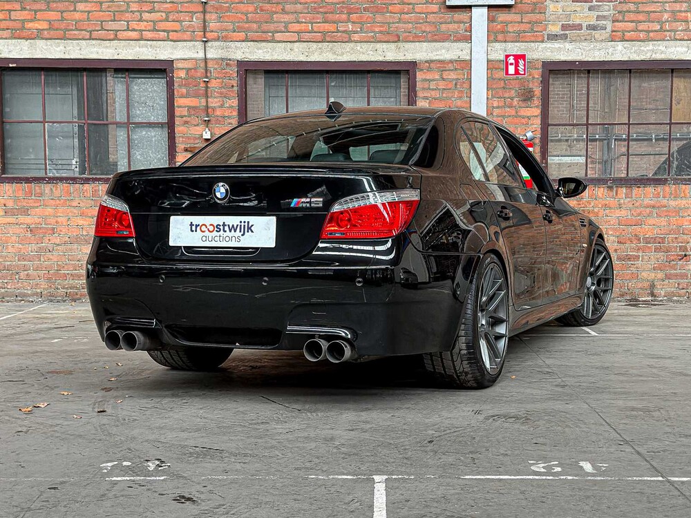 BMW M5 5.0 V10 E60 500pk 2006 5-serie Youngtimer