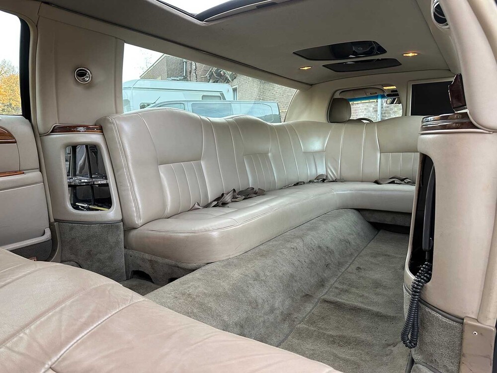 Lincoln Town Car 4.6 V8 Signature (Limousine) 204pk 2003, 62-NG-XN Youngtimer
