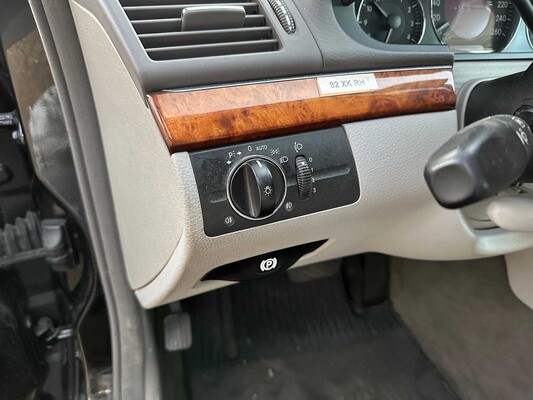 Mercedes-Benz E200 Limousine 2007 E-Klasse (Origineel-NL + 1e Eigenaar), 92-XK-RH Youngtimer