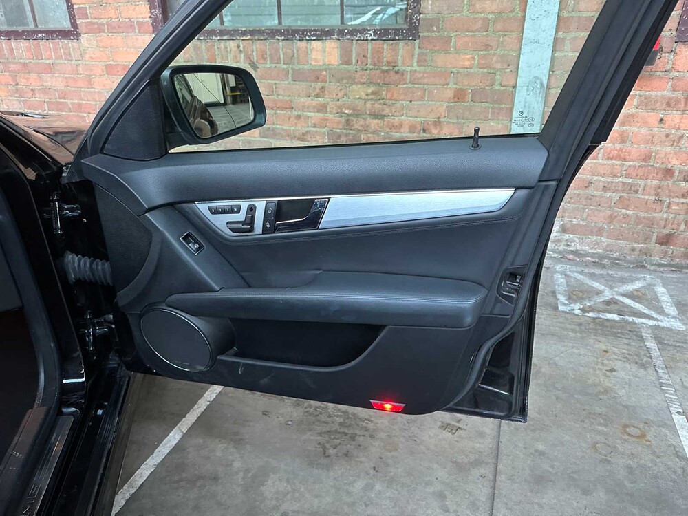 Mercedes-Benz C63 AMG 6.2 V8 457pk 2008 W204 C-Klasse, XZ-518-H Youngtimer