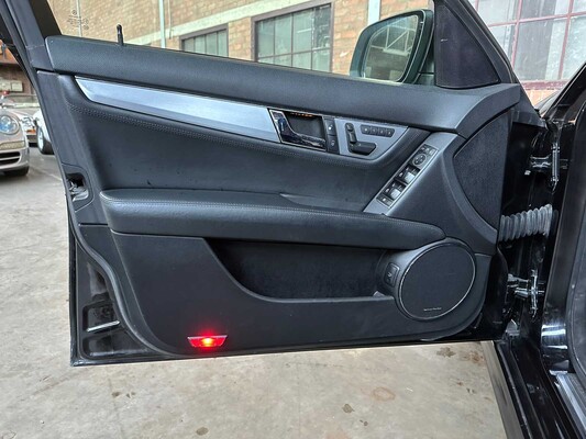 Mercedes-Benz C63 AMG 6.2 V8 457pk 2008 W204 C-Klasse, XZ-518-H Youngtimer