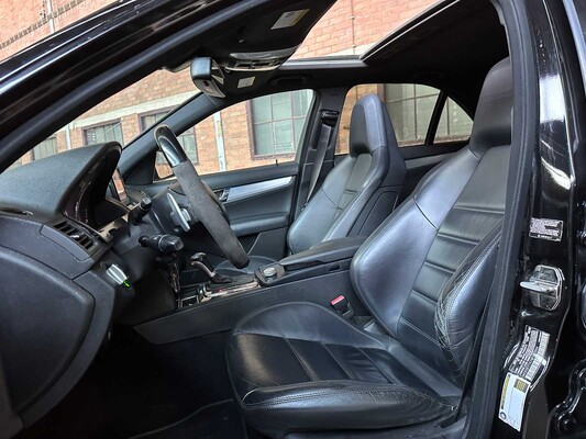 Mercedes-Benz C63 AMG 6.2 V8 457pk 2008 W204 C-Klasse, XZ-518-H Youngtimer