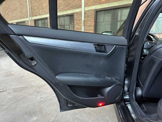 Mercedes-Benz C63 AMG 6.2 V8 457pk 2008 W204 C-Klasse, XZ-518-H Youngtimer