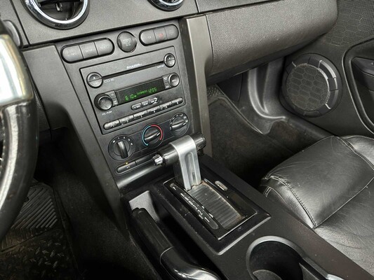 Ford Mustang Cabriolet 4.0 V6 214pk 2005