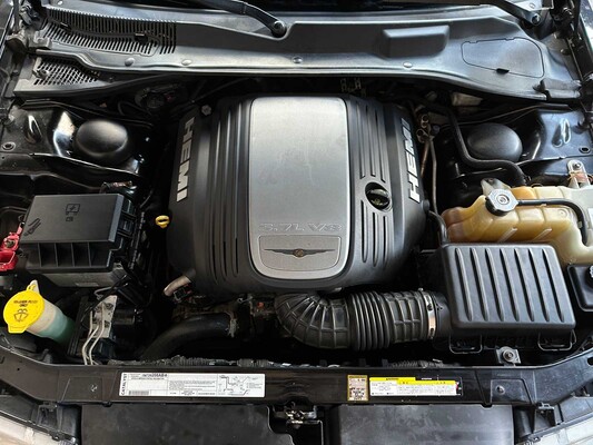 Chrysler 300C HEMI 5.7 V8 340pk 2005 -Youngtimer-