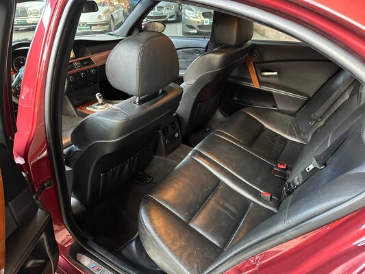 BMW M5 5.0 V10 E60 500pk 2006 5-serie