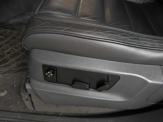 Volkswagen Touareg 3.2 V6 220pk 2003, 07-NG-JJ Youngtimer