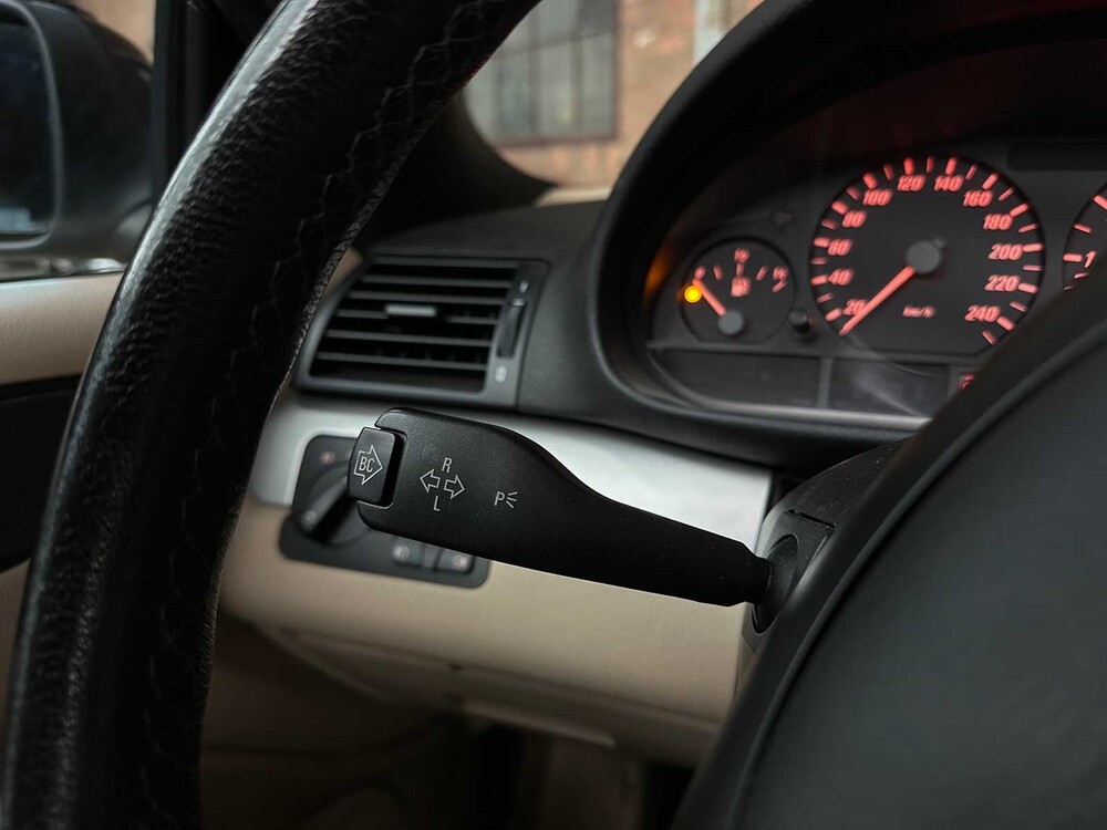 BMW 325Ci Executive 192pk 2002 (Origineel-NL) 3-serie Cabriolet, 11-JP-PG