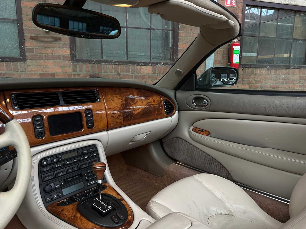 Jaguar XKR 4.0 V8 Cabriolet 363 PS 2001 (LPG), N-457-KK Youngtimer