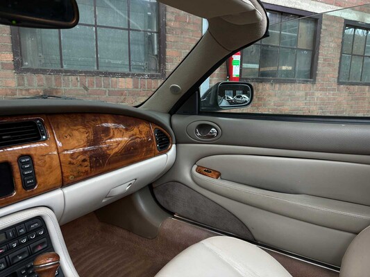 Jaguar XKR 4.0 V8 Convertible 363pk 2001 (LPG) , N-457-KK Youngtimer