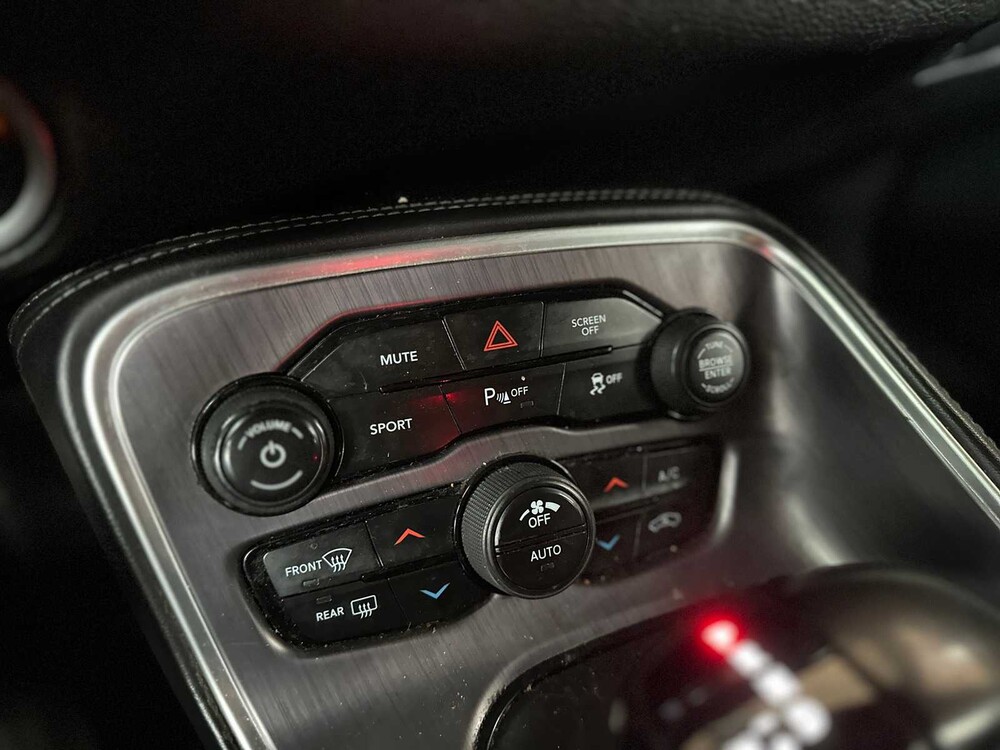 Dodge Challenger SXT PLUS 3.6 V6 305pk 2019