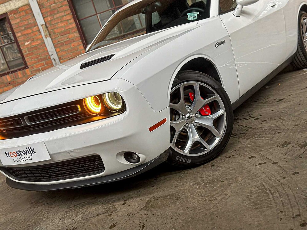 Dodge Challenger SXT PLUS 3.6 V6 305pk 2015