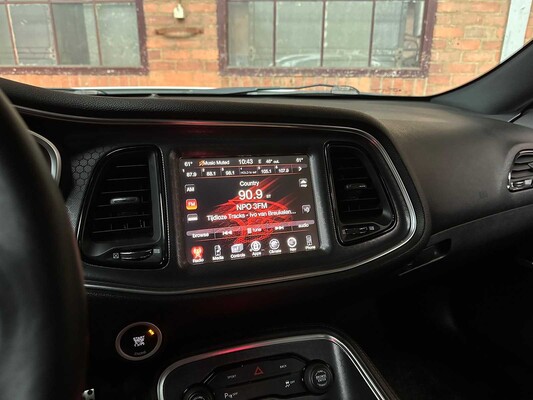 Dodge Challenger SXT PLUS 3.6 V6 305pk 2015