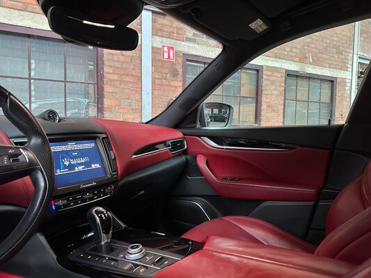 Maserati Levant 3.0 V6 349pk 2017