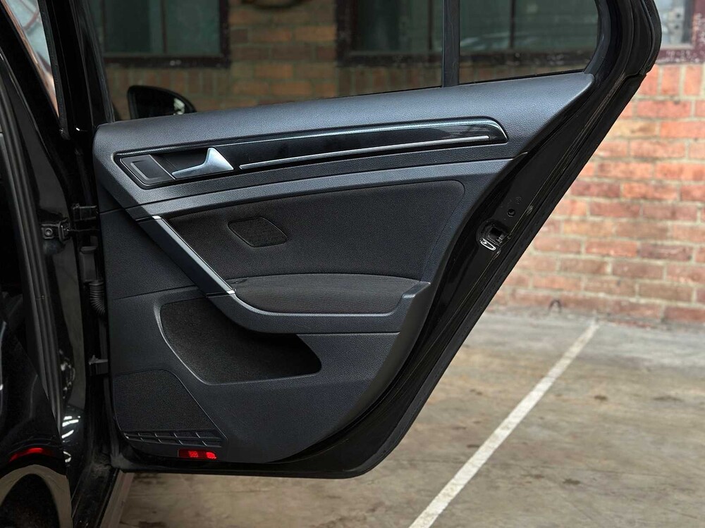 Volkswagen Golf GTI Performance VII 2.0 TSI Golf 7 230pk 2014, TV-769-S