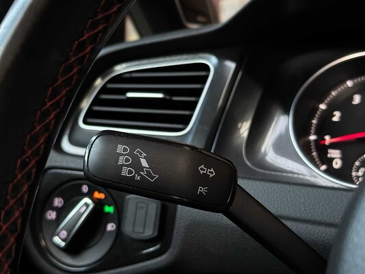 Volkswagen Golf GTI Performance VII 2.0 TSI Golf 7 230pk 2014, TV-769-S