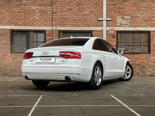 Audi A8 4.2 FSI V8 Quattro 372pk 2011