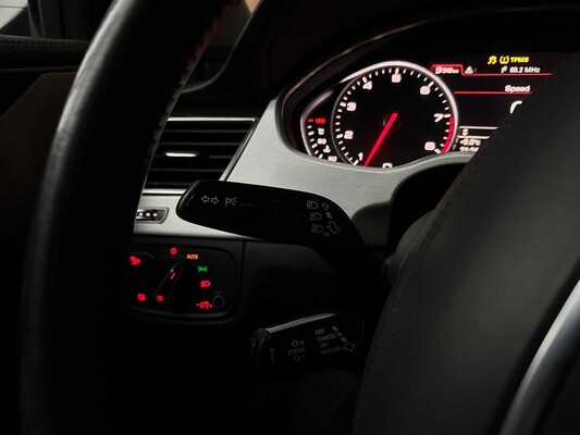 Audi A8 4.2 FSI V8 Quattro 372pk 2011