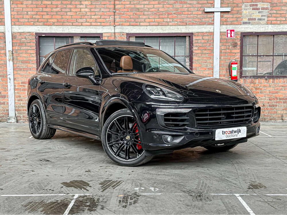 Porsche Cayenne S E-Hybrid 3.0 V6 416pk 2015, HB-194-D