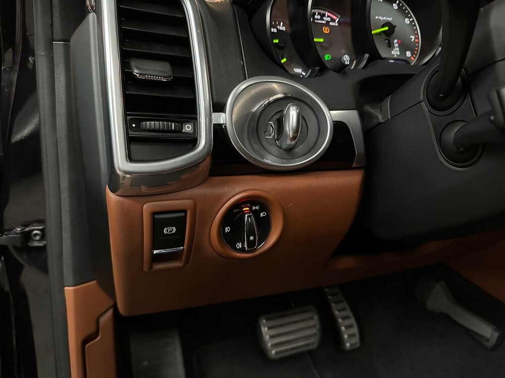 Porsche Cayenne S E-Hybrid 3.0 V6 416pk 2015, HB-194-D