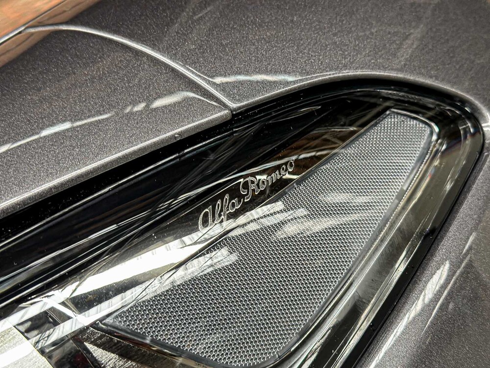 Alfa Romeo Giulia 2.0 T AWD Veloce Repetti B4 + GEPANTSERD 280pk 2019, JDK-05-S