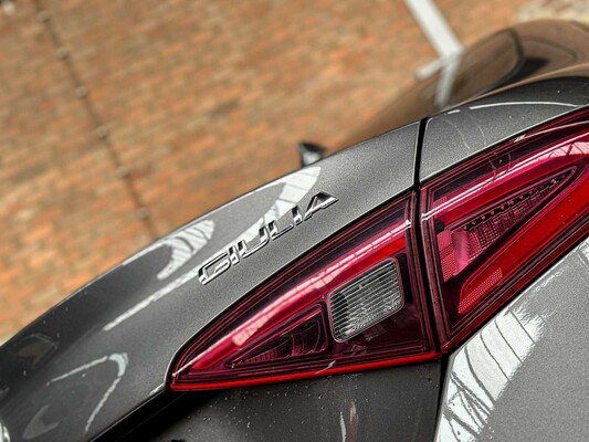 Alfa Romeo Giulia 2.0 T AWD Veloce Repetti B4 + GEPANTSERD 280pk 2019, JDK-05-S