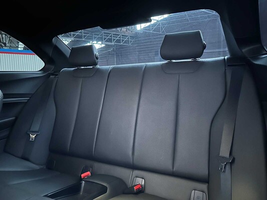 BMW M235i F22 N55 326pk 2016 (97.000km) -Handgeschakeld- 2-serie Coupé