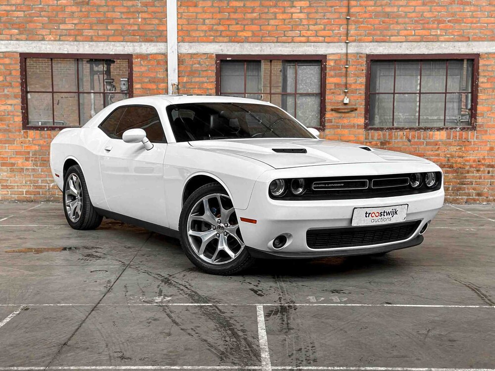 Dodge Challenger SXT PLUS 3.6 V6 305pk 2015