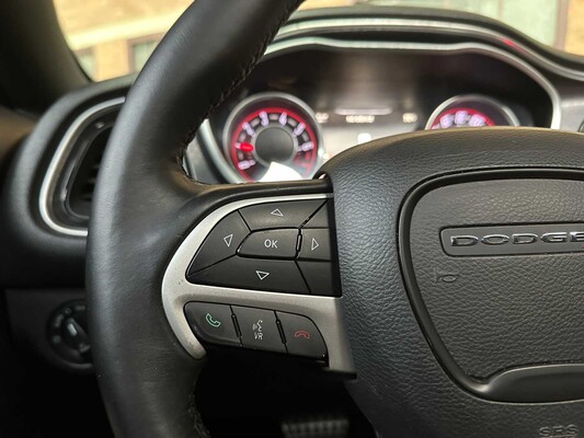 Dodge Challenger SXT PLUS 3.6 V6 305pk 2015