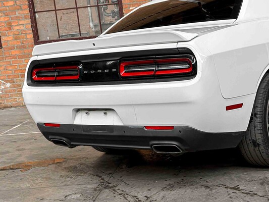 Dodge Challenger SXT PLUS 3.6 V6 305pk 2015