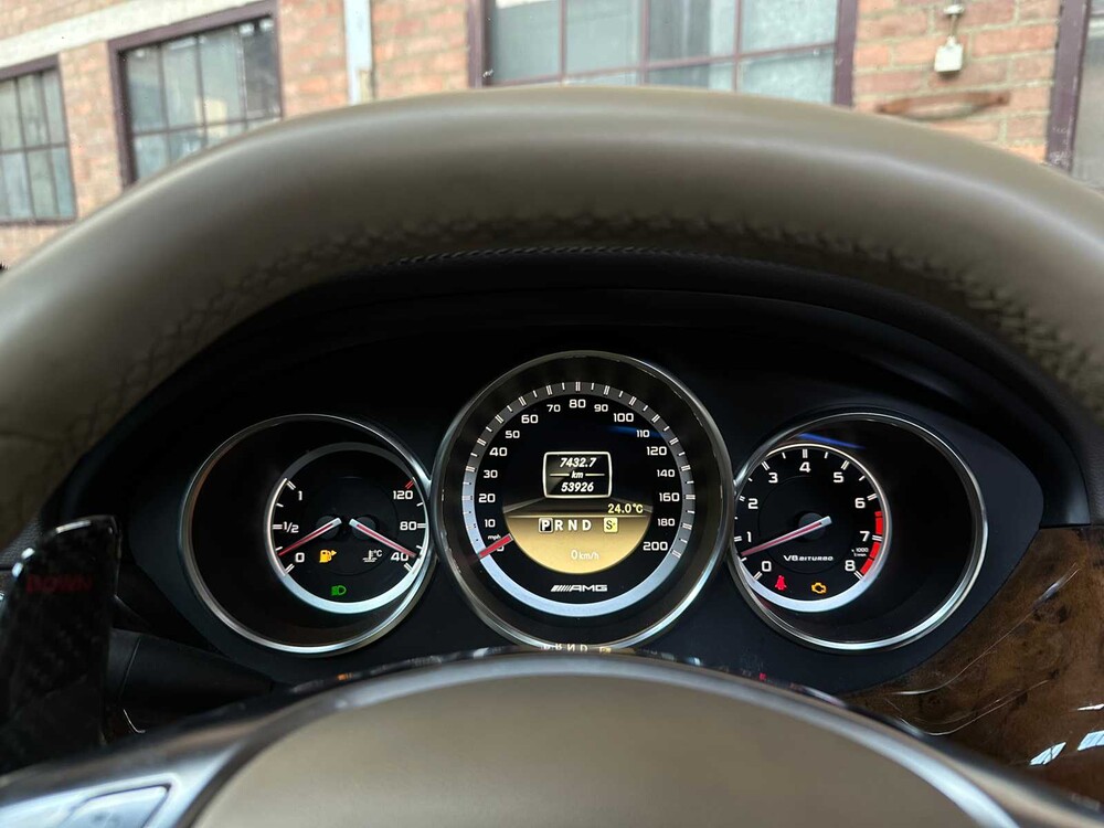 Mercedes-Benz CLS63 AMG 5.5 V8 525pk 2012 CLS-Klasse (53.000 KM)