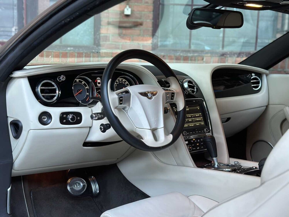 Bentley Continental GT 6.0 W12 575pk 2013, K-766-VL