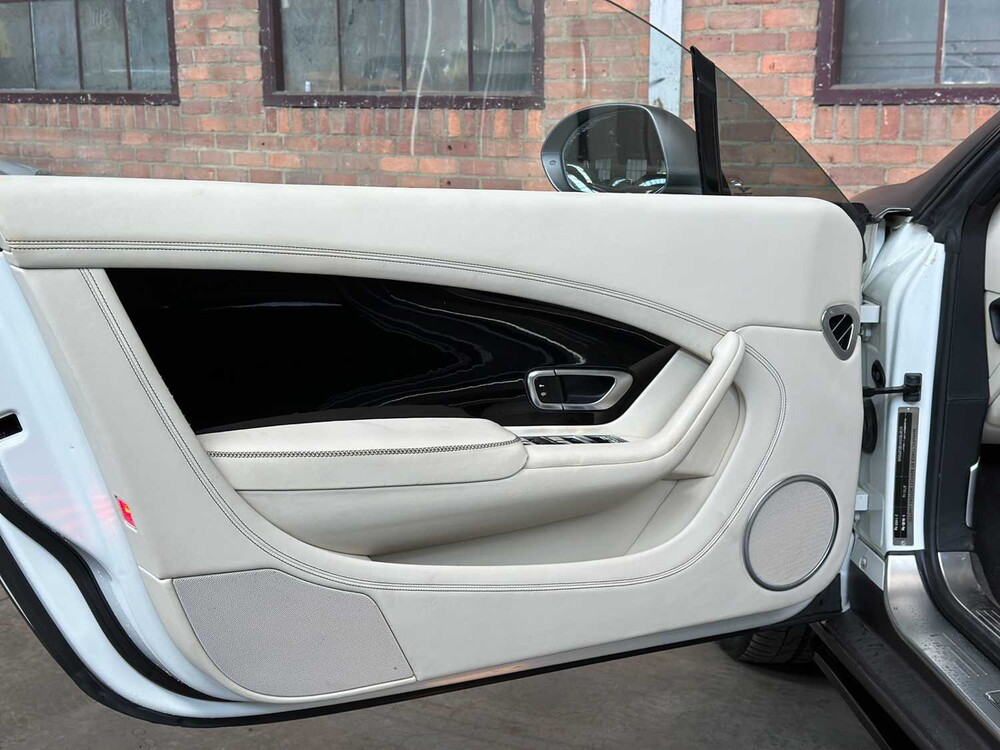 Bentley Continental GT 6.0 W12 575pk 2013, K-766-VL