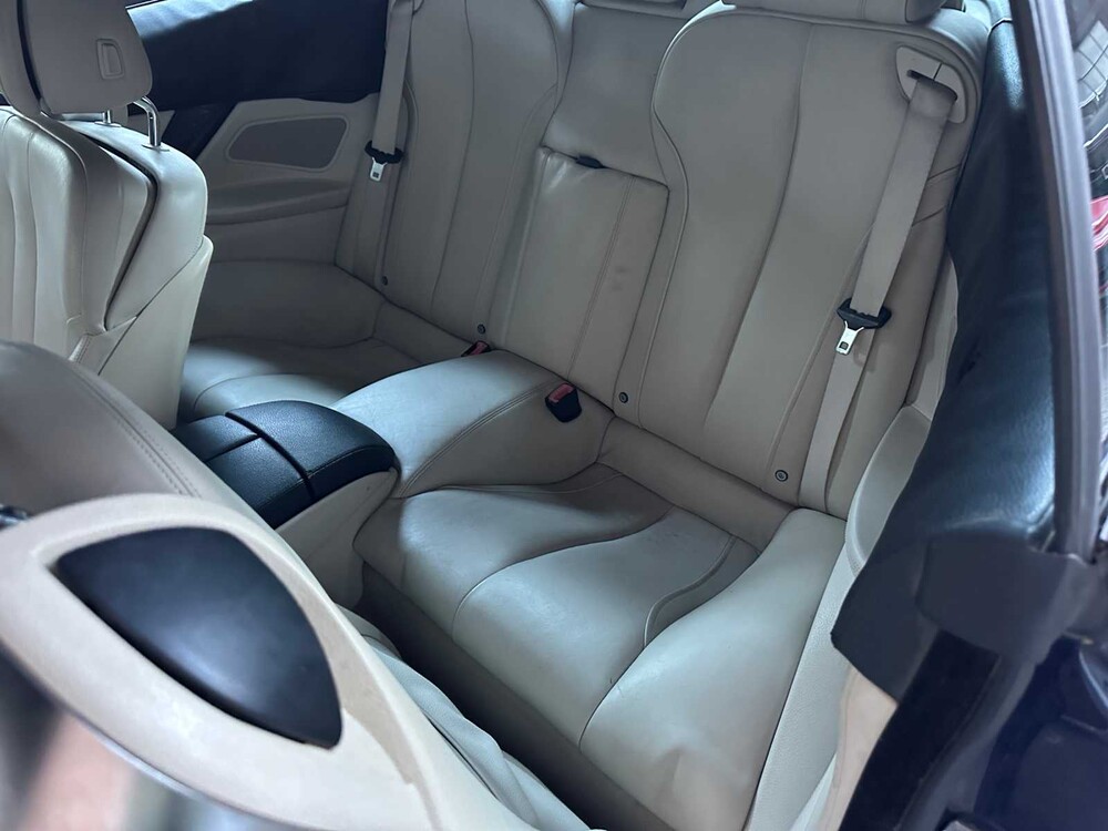 BMW 650i Cabriolet 4.4 V8 F12 M-Sport 445pk 2013 6-serie