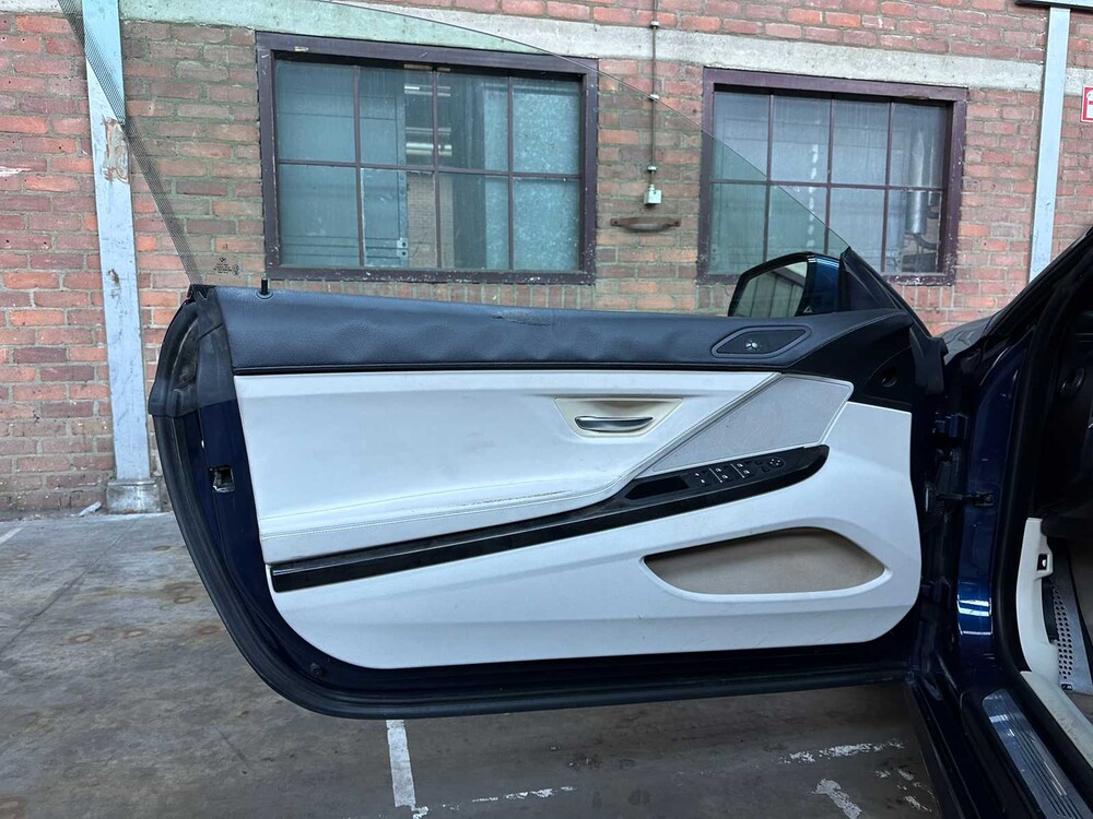 BMW 650i Cabriolet 4.4 V8 F12 M-Sport 445pk 2013 6-serie