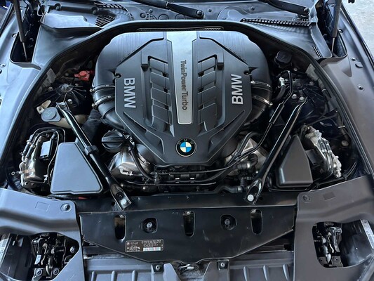 BMW 650i Cabriolet 4.4 V8 F12 M-Sport 445pk 2013 6-serie