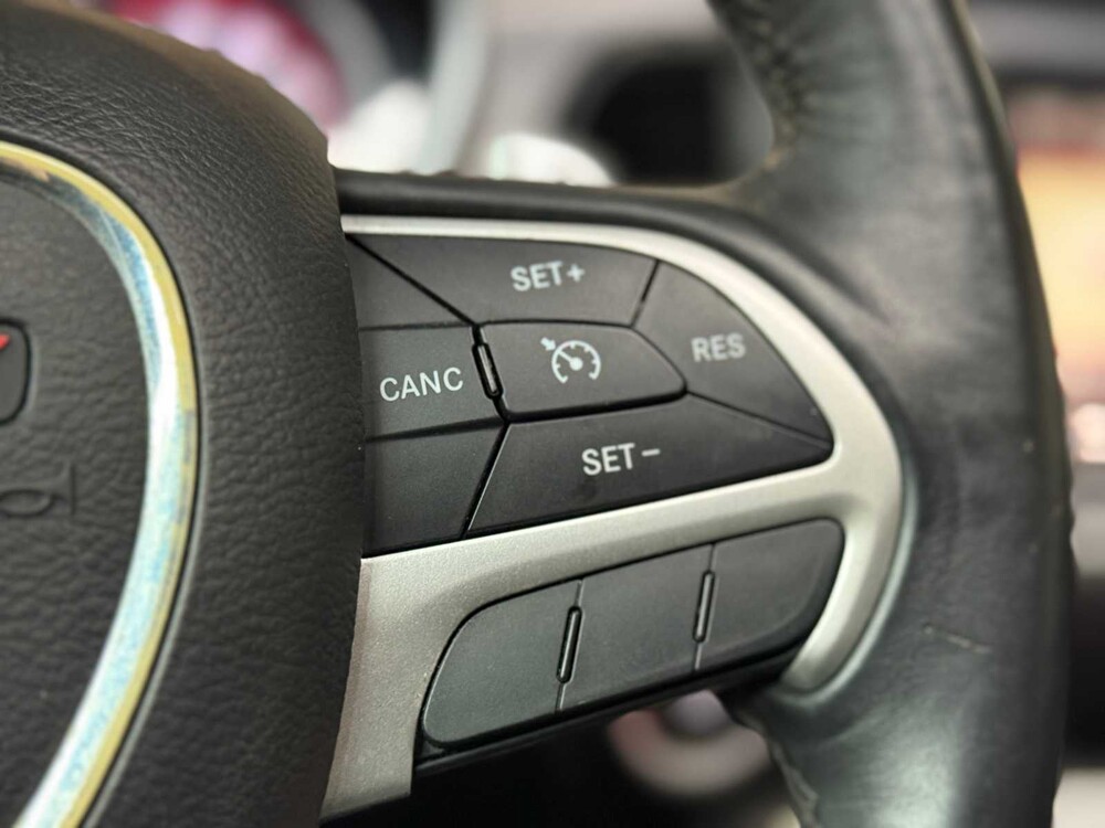 Dodge Challenger SXT PLUS 3.6 V6 305pk 2015