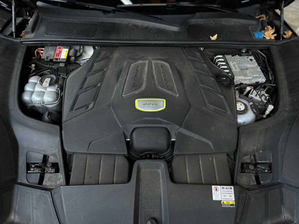 Porsche Cayenne Coupe Turbo S E-Hybrid 4.0 V8 -TECHART CARBON- 680pk 2020 (Origineel-NL), J-707-RT