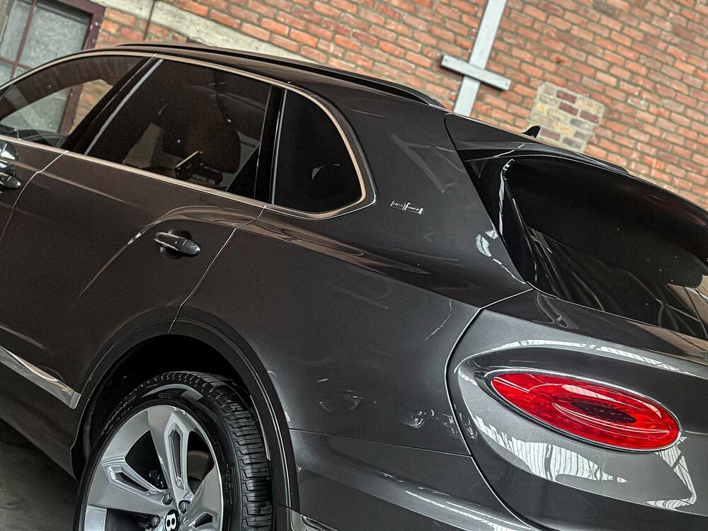 Bentley Bentayga 4.0 V8 First-Edition 550pk 2021