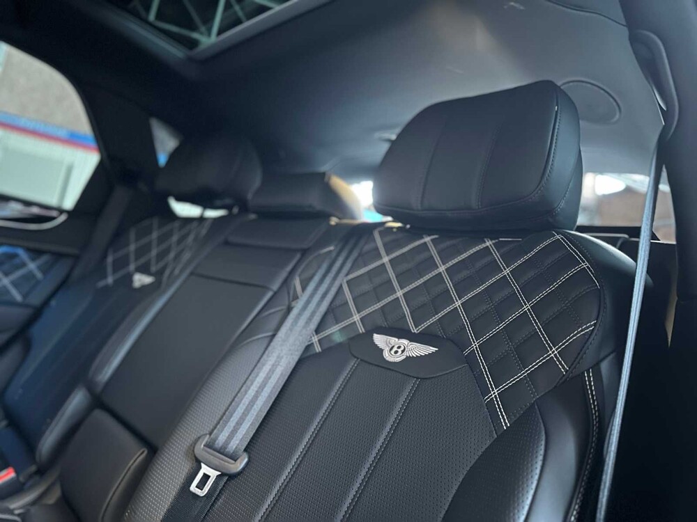 Bentley Bentayga 4.0 V8 First-Edition 550pk 2021