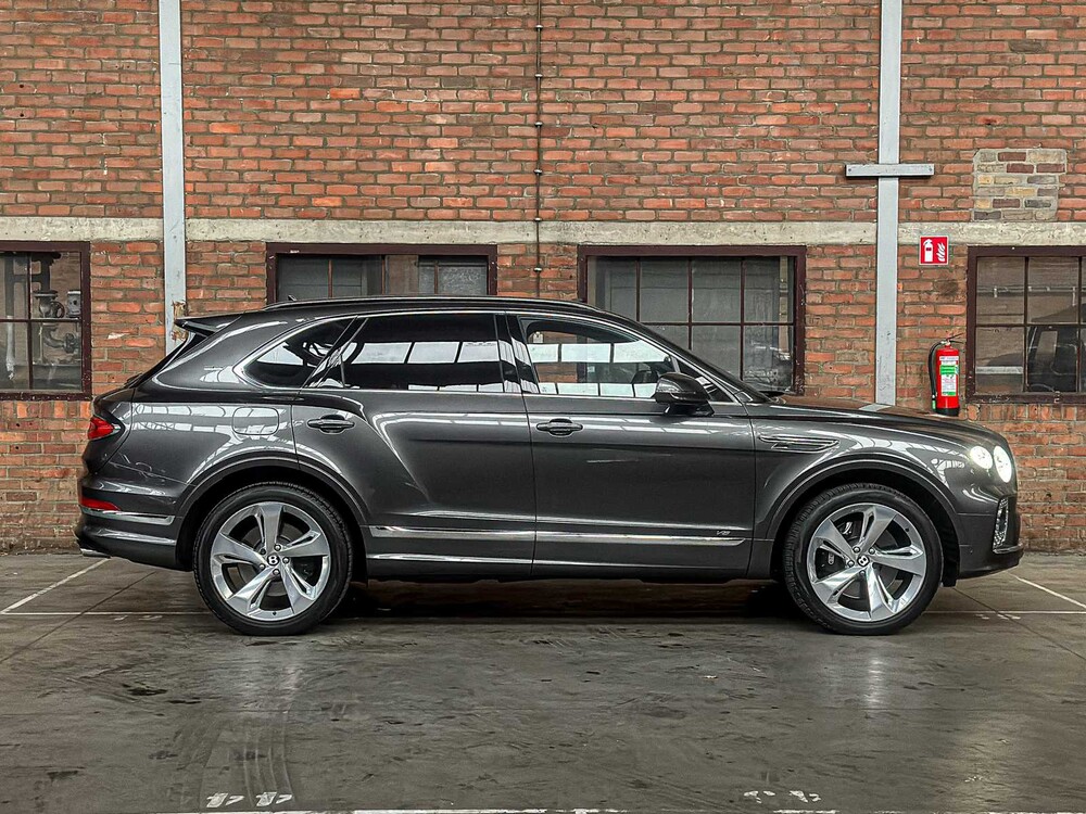 Bentley Bentayga 4.0 V8 First-Edition 550pk 2021