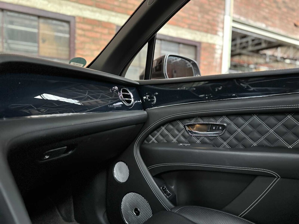 Bentley Bentayga 4.0 V8 First-Edition 550pk 2021