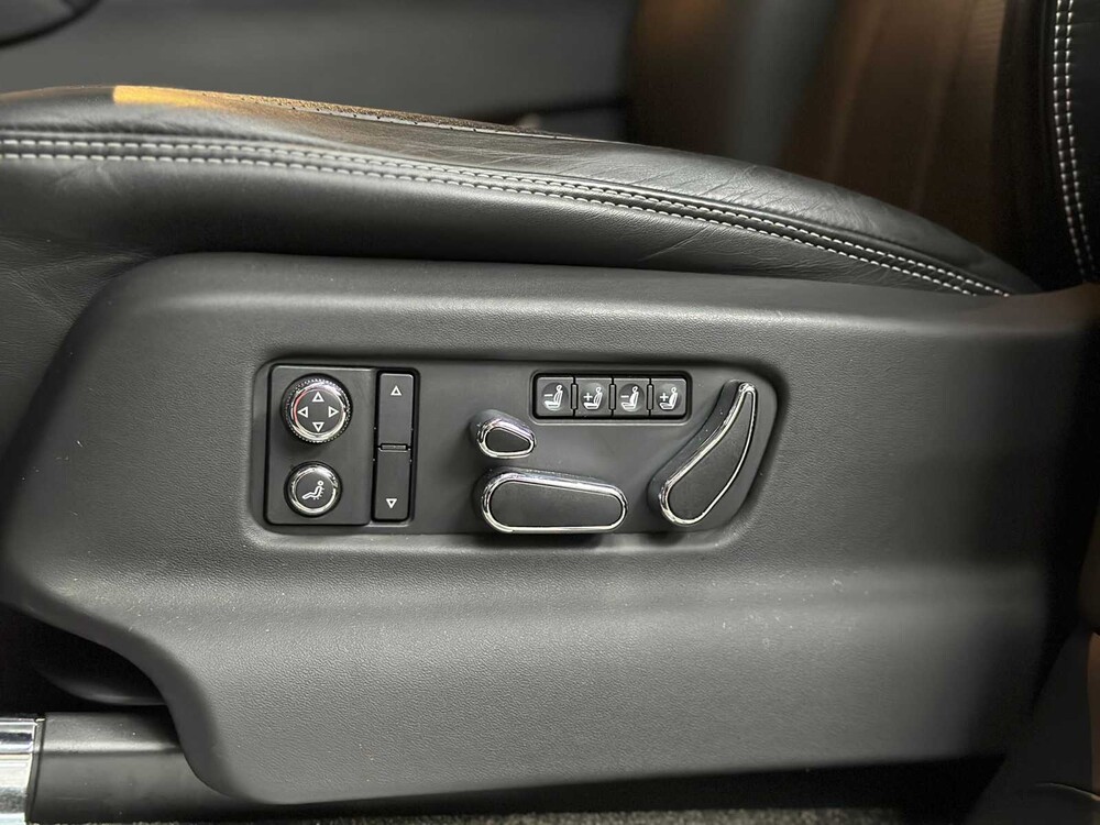 Bentley Bentayga 4.0 V8 First-Edition 550pk 2021