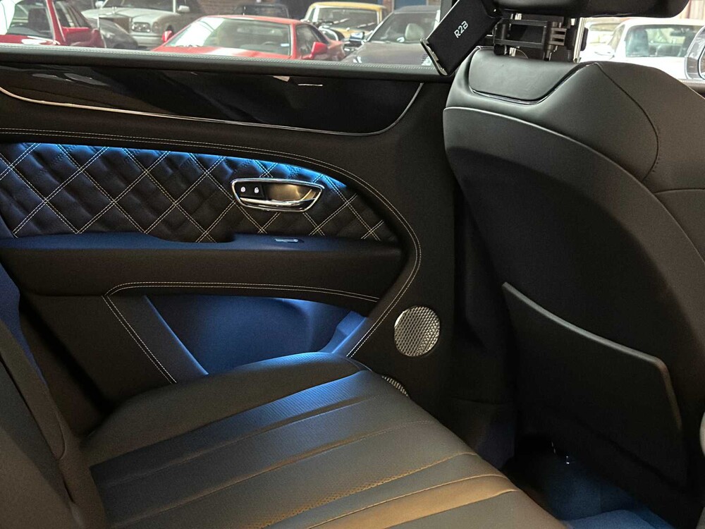 Bentley Bentayga 4.0 V8 First-Edition 550pk 2021