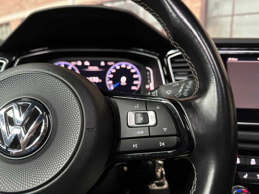 Volkswagen T-Roc R 2.0 TSI 4Motion -AKRAPOVIC- 300pk 2020