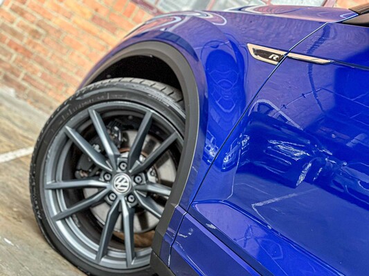 Volkswagen T-Roc R 2.0 TSI 4Motion -AKRAPOVIC- 300pk 2020