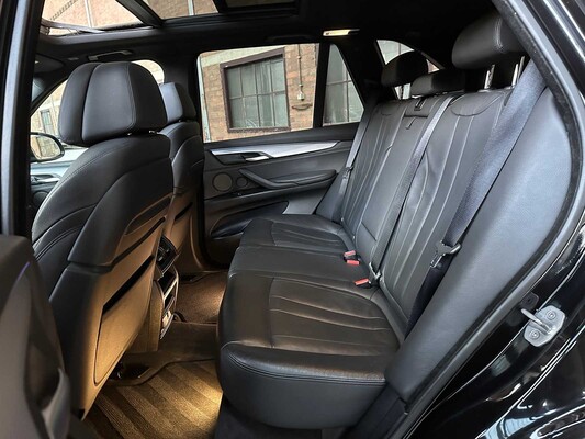 BMW X5 xDrive40e High Executive 313pk 2015 Plug-In Hybrid (Origineel-NL), HG-436-T