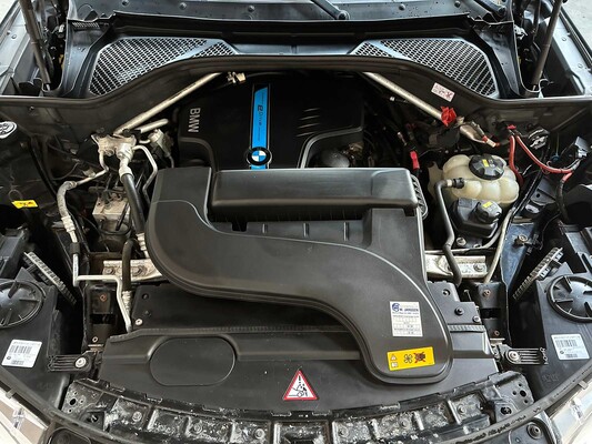 BMW X5 xDrive40e High Executive 313pk 2015 Plug-In Hybrid (Origineel-NL), HG-436-T