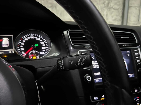 Volkswagen Golf GTE 1.4 TSI 150pk 2015, 9-ZVB-02