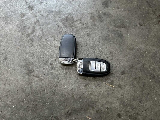 Audi A4 Limousine 2.0 TFSI quattro Pro Line S 211pk 2010 (Org-NL), 77-LXF-2